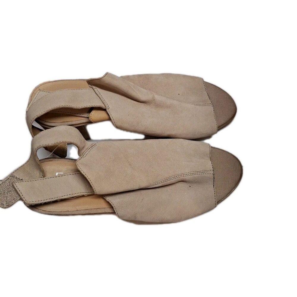 Franco Sarto Helix block heel, peep toe vamp slip on, color tan leather,size8.5M
